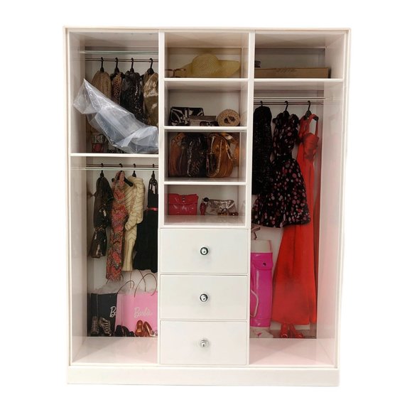 Barbie White and Pink Doll | Classic Barbie Wardrobe Set - Picture 1 of 8